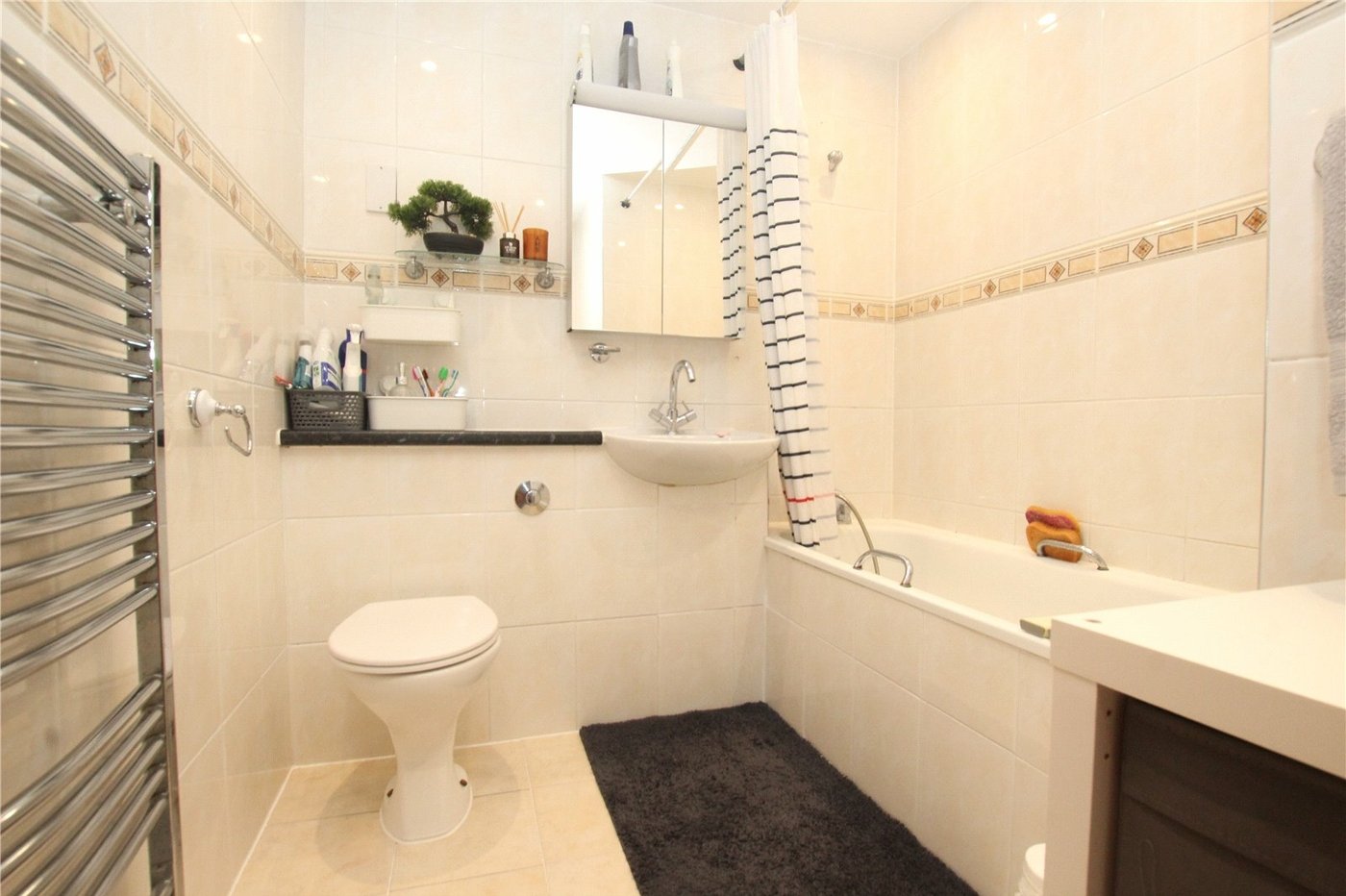 4 bedroom house for sale in Woolwich | Robinson Jackson