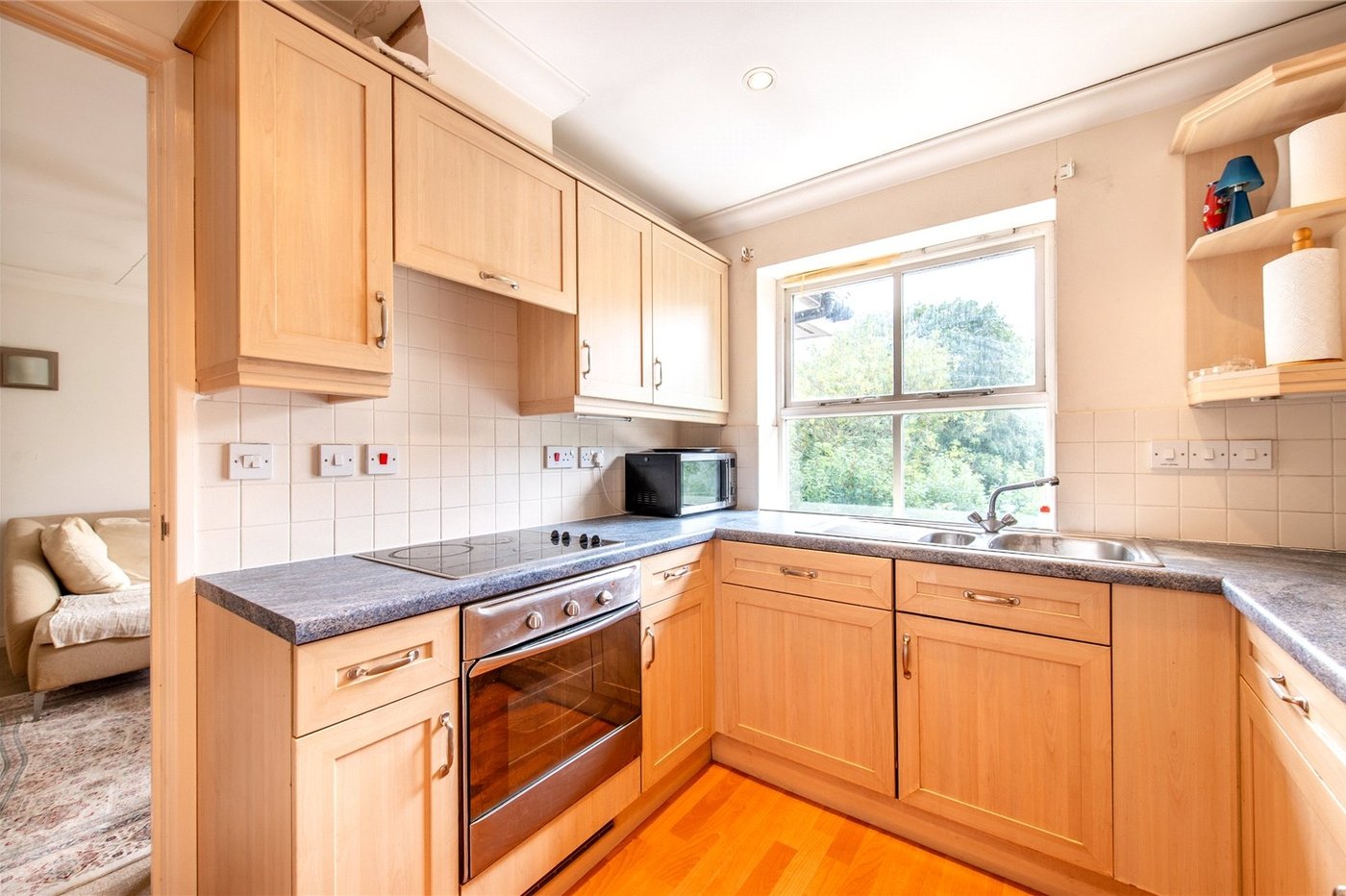 2 bedroom property for sale in Maidstone | Robinson Michael & Jackson