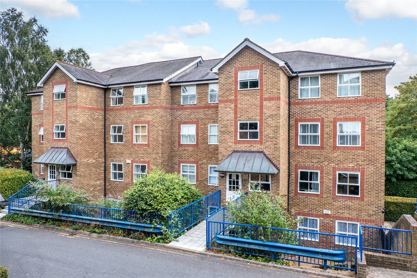 2 bedroom property for sale in Maidstone | Robinson Michael & Jackson