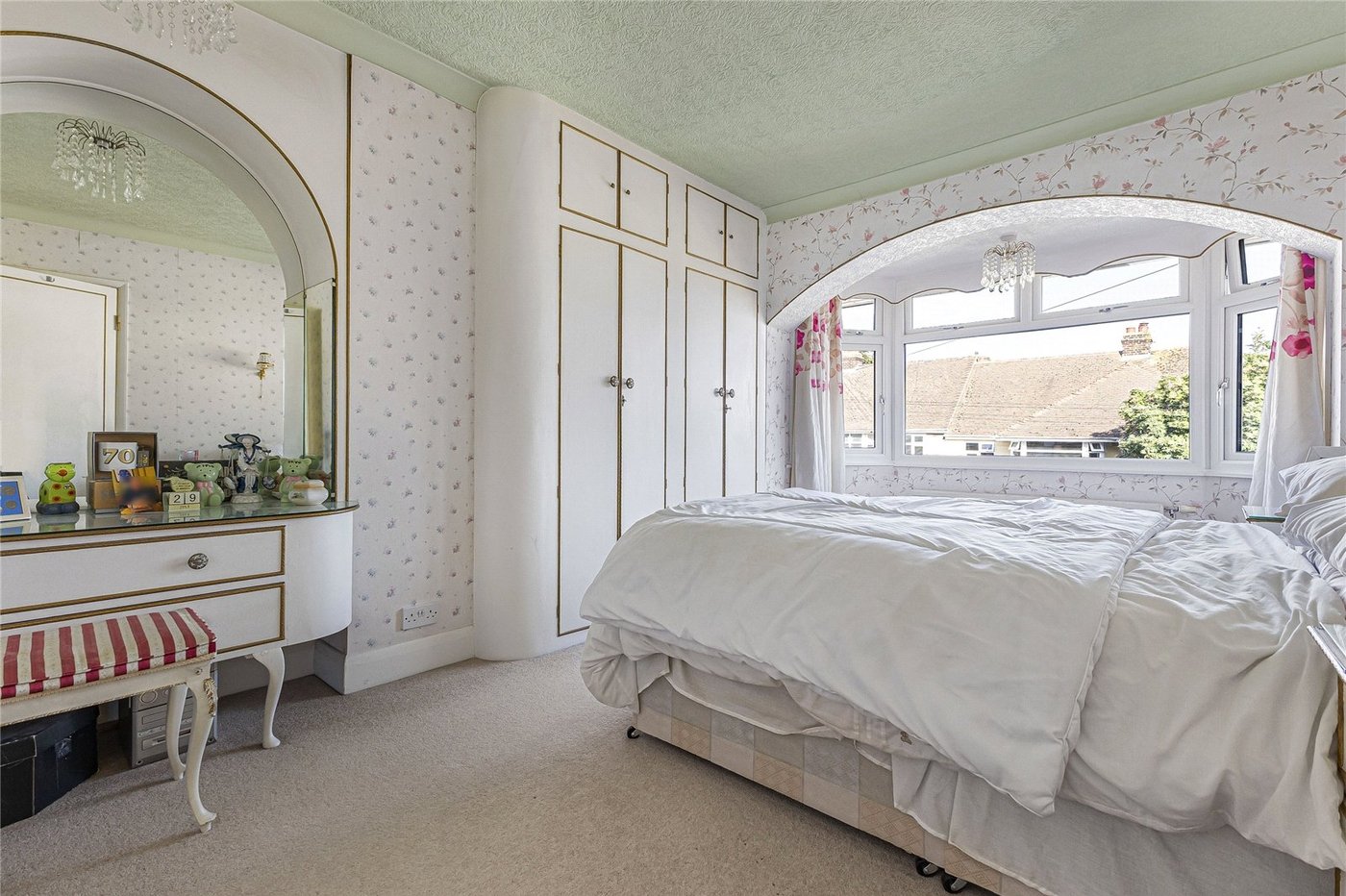 3 bedroom house for sale in Rochester | Robinson Michael & Jackson