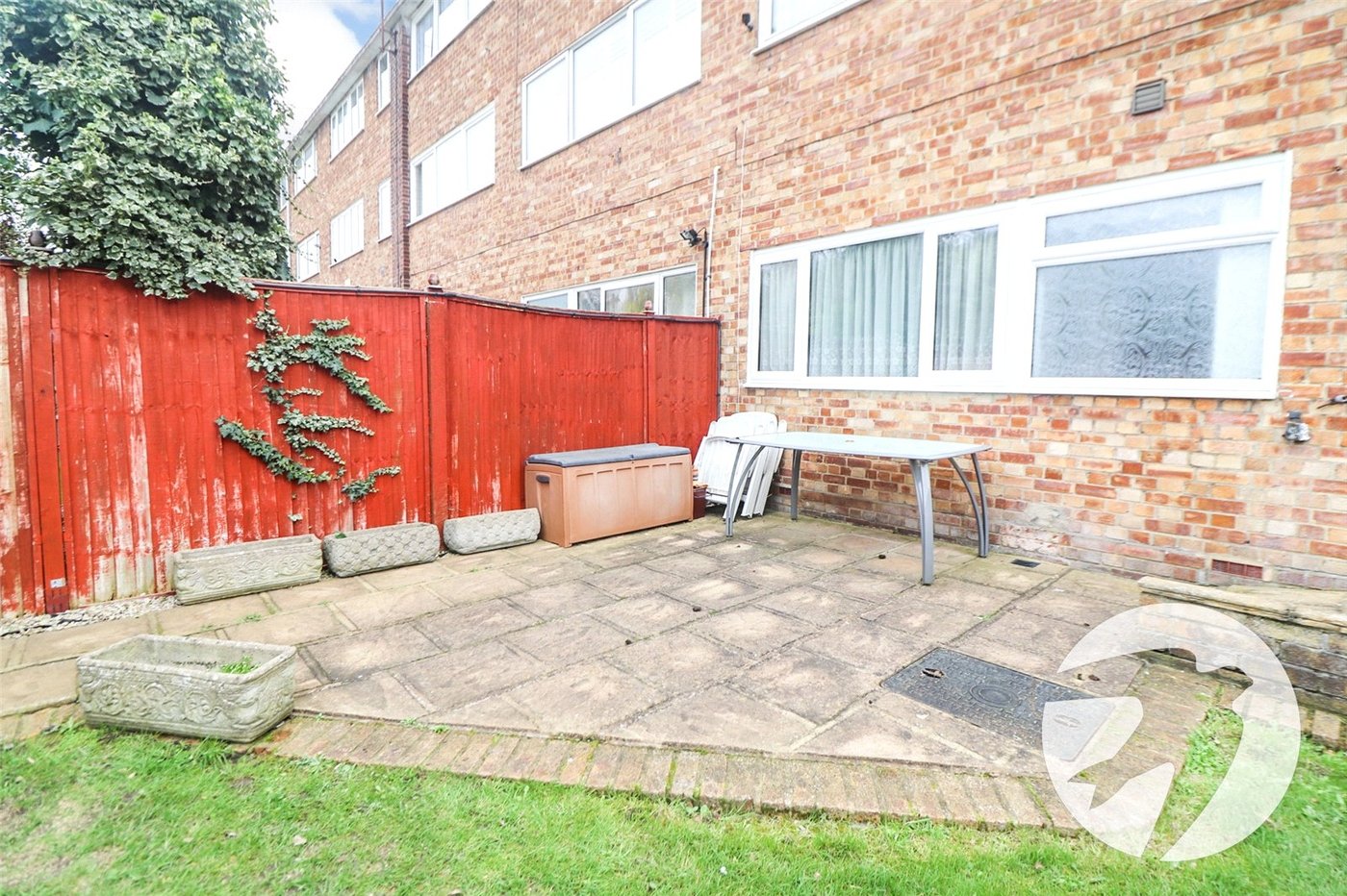 2 bedroom property for sale in Erith | Robinson Jackson