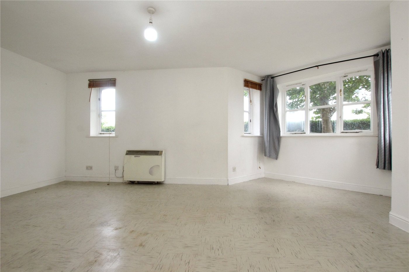 2 bedroom property for sale in Woolwich | Robinson Jackson