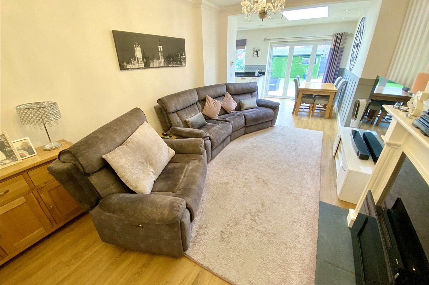 3 bedroom bungalow for sale in Sidcup | Robinson Jackson