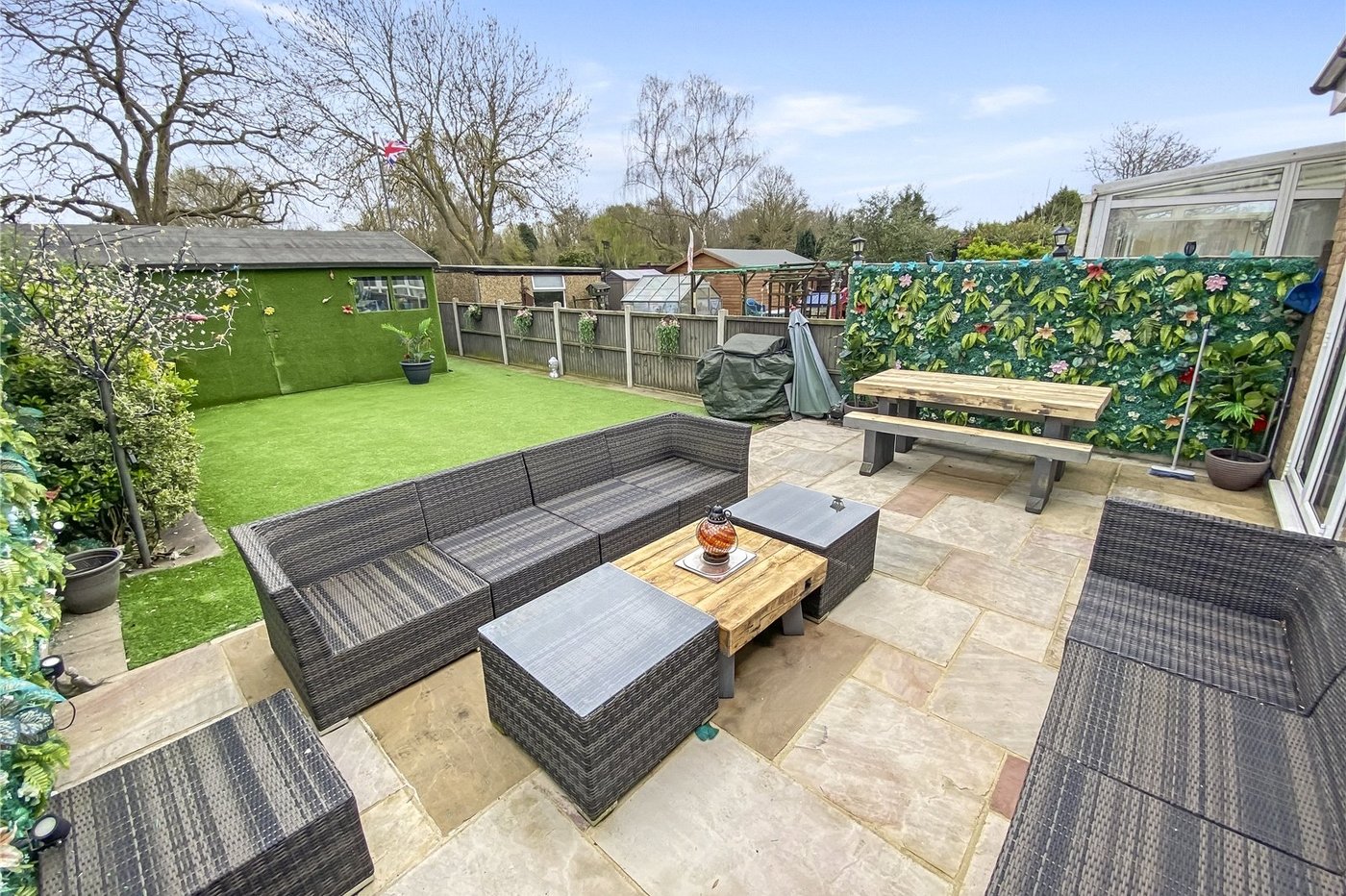 3 bedroom bungalow for sale in Sidcup | Robinson Jackson