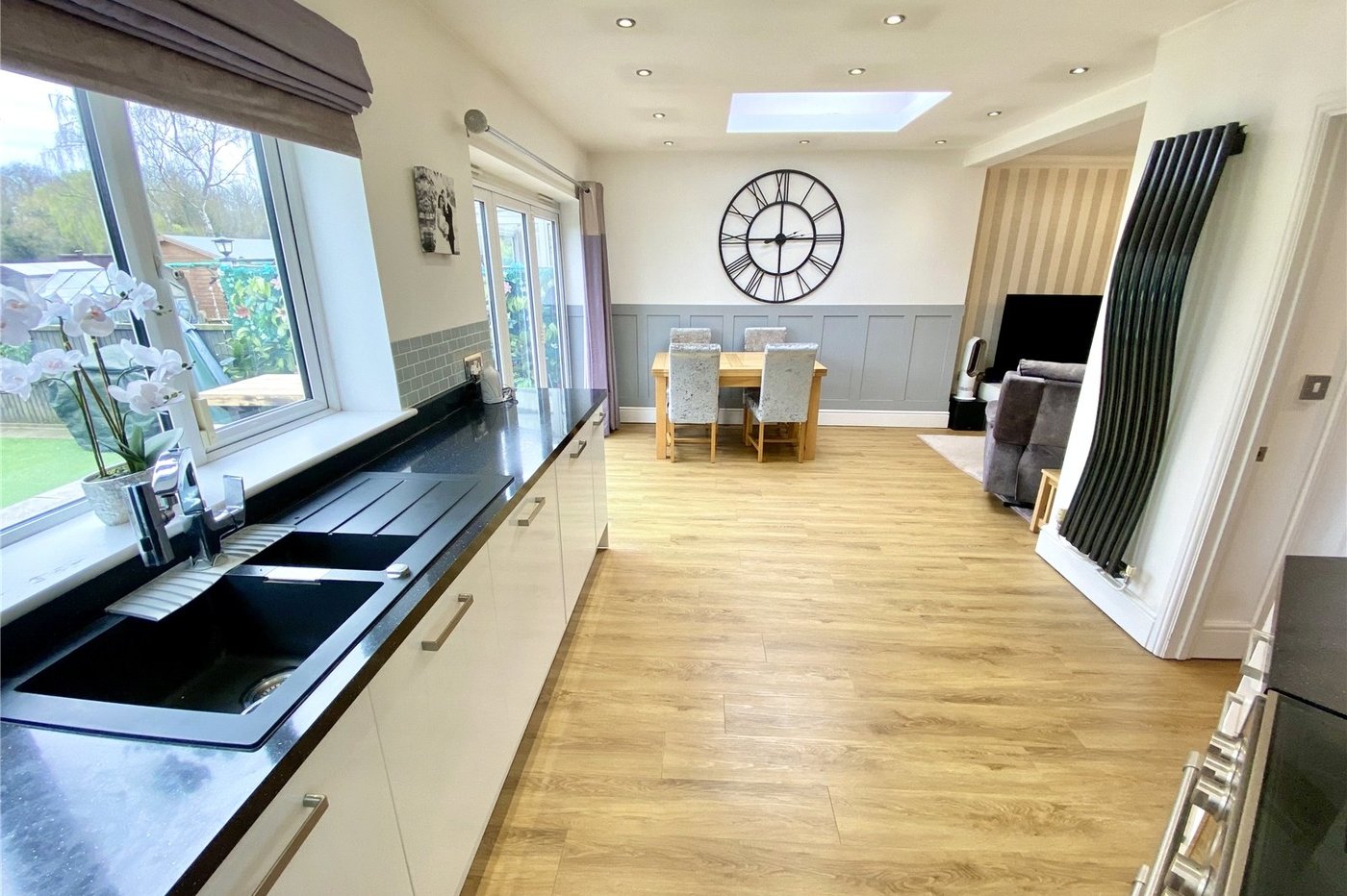 3 bedroom bungalow for sale in Sidcup | Robinson Jackson