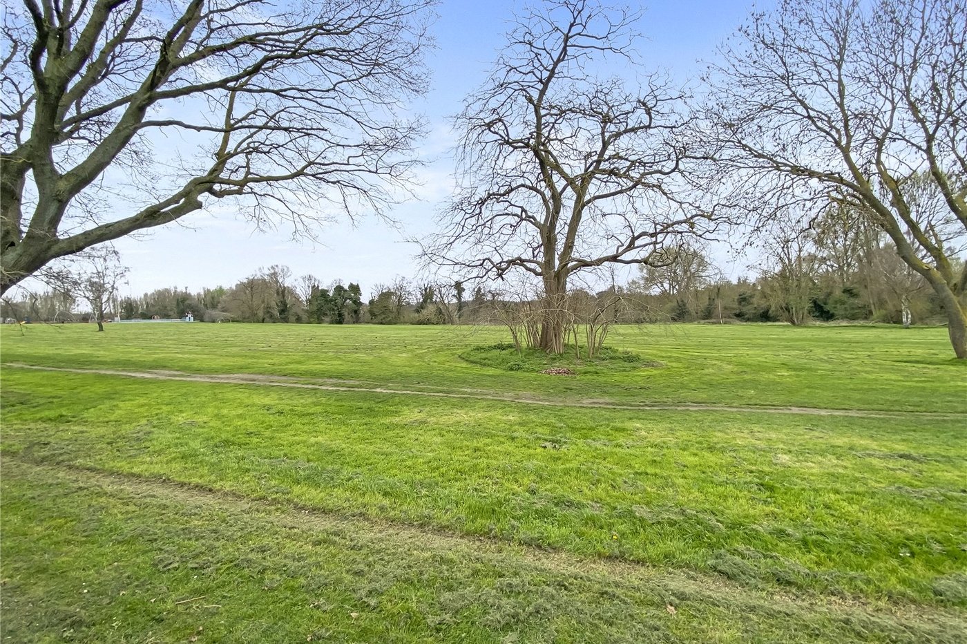 3 bedroom bungalow for sale in Sidcup | Robinson Jackson