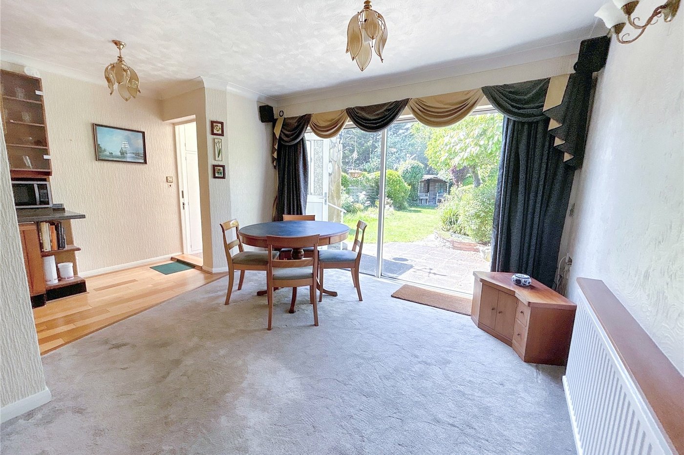 3 bedroom bungalow for sale in Sidcup | Robinson Jackson