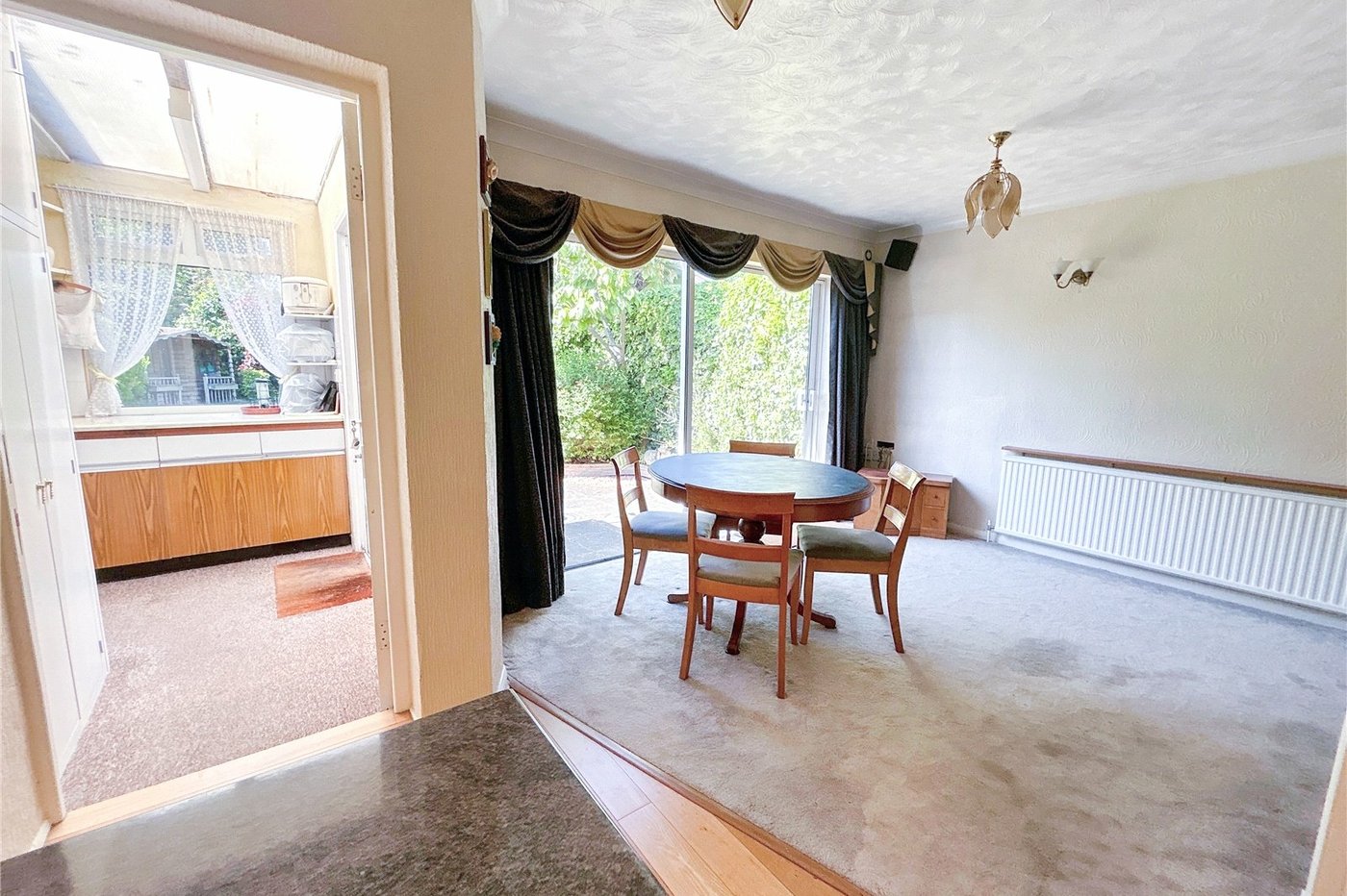 3 bedroom bungalow for sale in Sidcup | Robinson Jackson