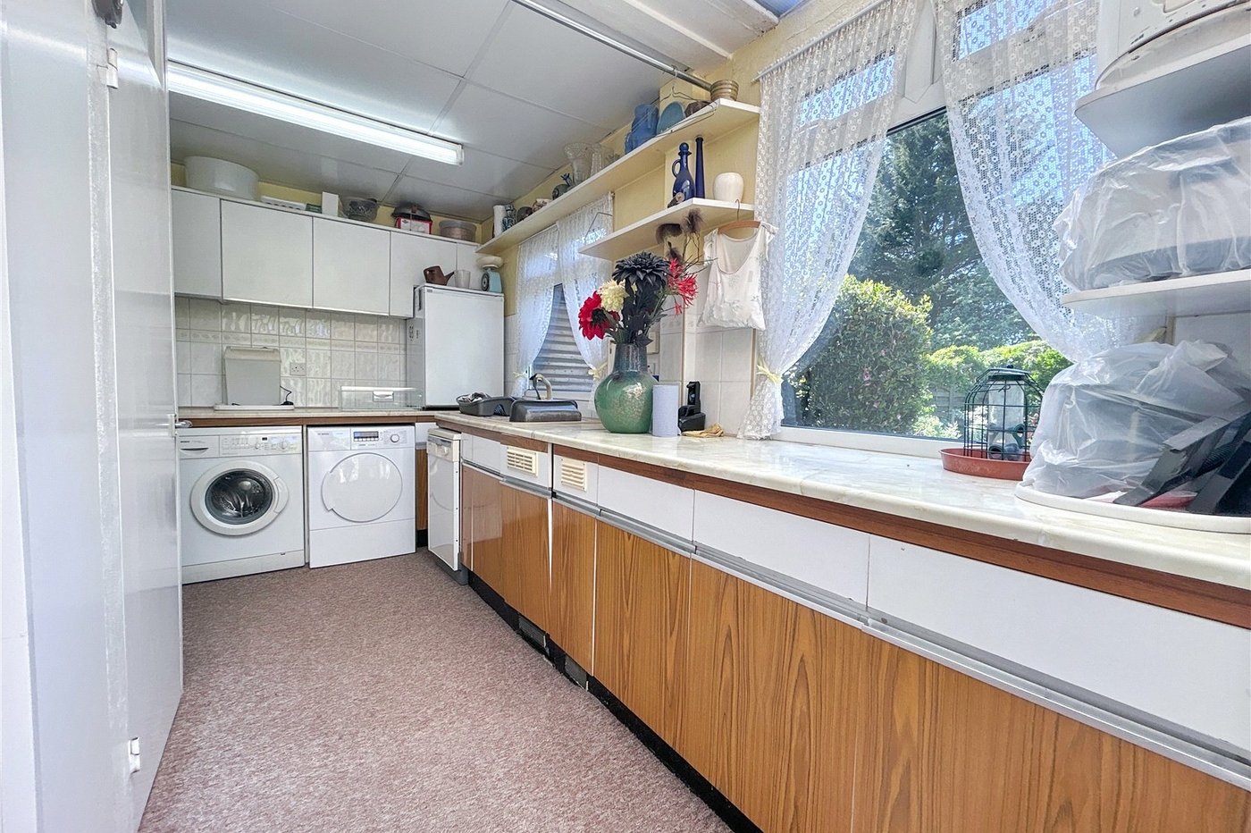 3 bedroom bungalow for sale in Sidcup | Robinson Jackson