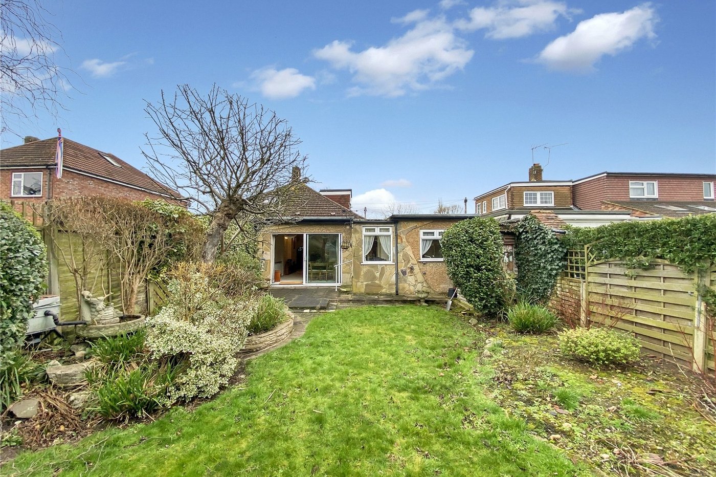 3 bedroom bungalow for sale in Sidcup | Robinson Jackson