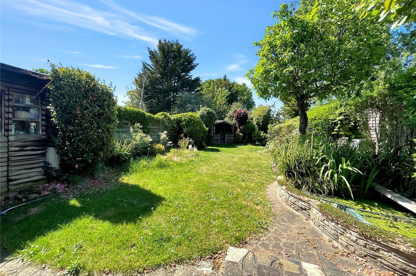 3 bedroom bungalow for sale in Sidcup | Robinson Jackson