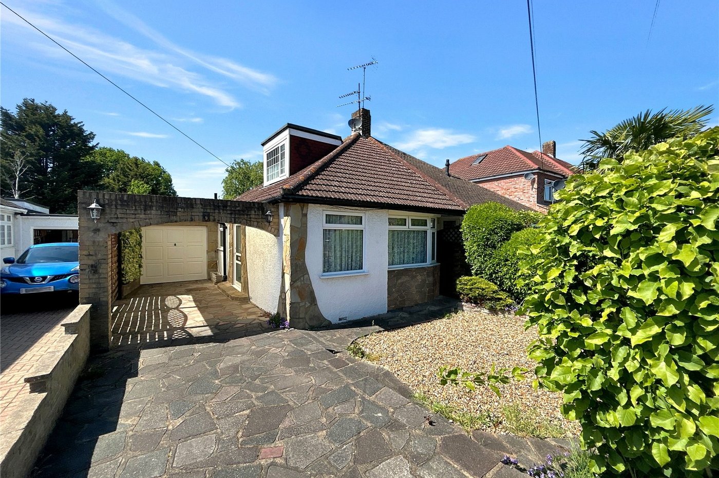 3 bedroom bungalow for sale in Sidcup | Robinson Jackson