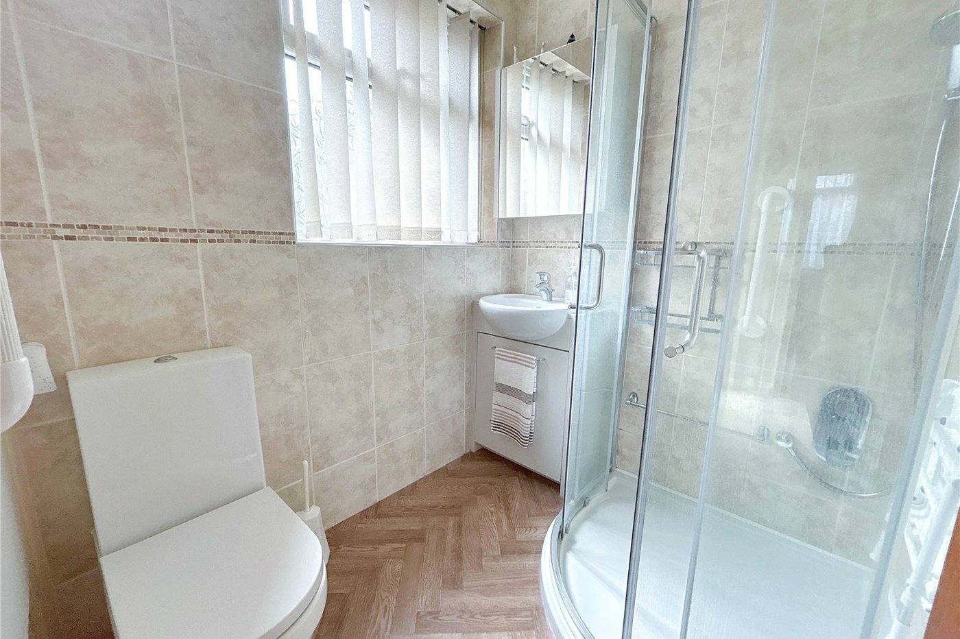 3 bedroom bungalow for sale in Sidcup | Robinson Jackson