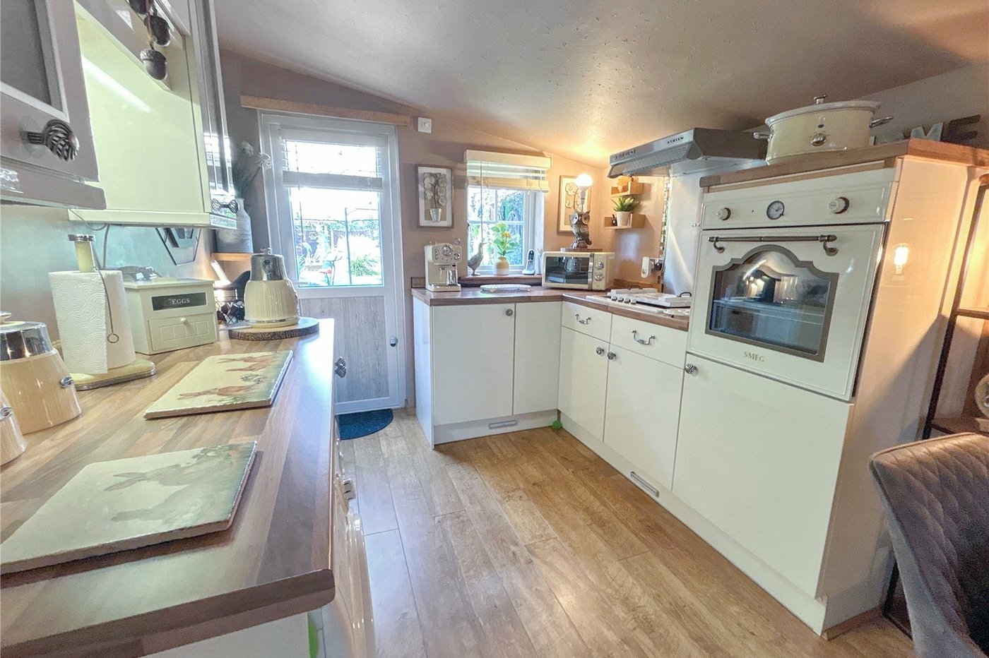 2 bedroom bungalow for sale in Sidcup | Robinson Jackson