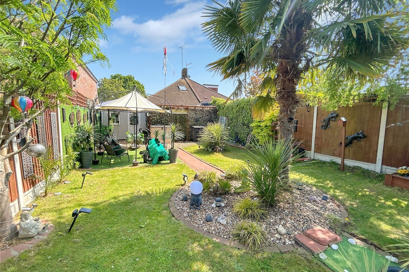 2 bedroom bungalow for sale in Sidcup | Robinson Jackson