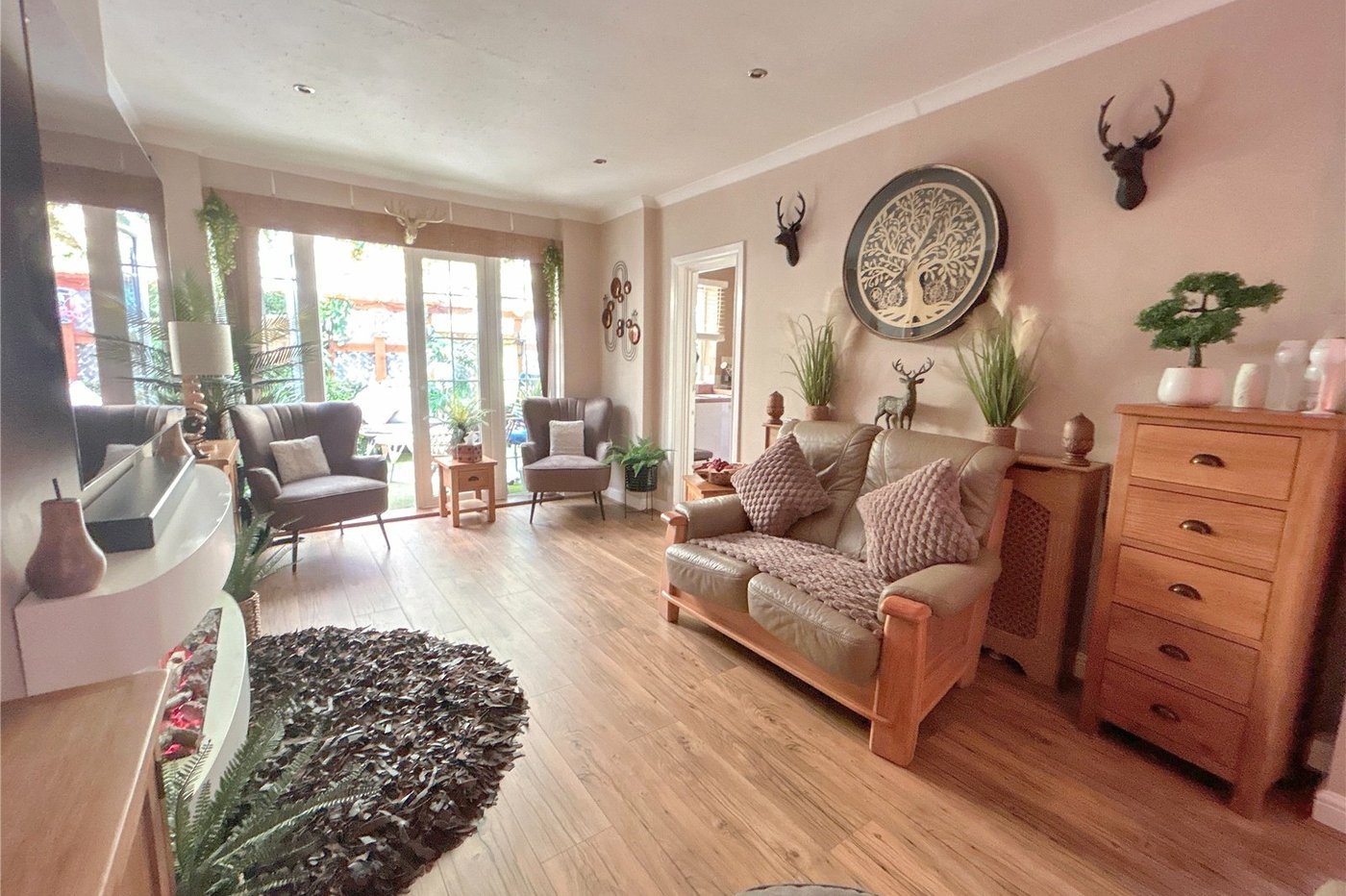 2 bedroom bungalow for sale in Sidcup | Robinson Jackson