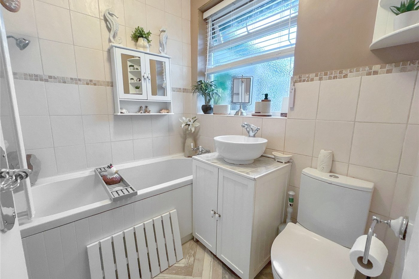 2 bedroom bungalow for sale in Sidcup | Robinson Jackson