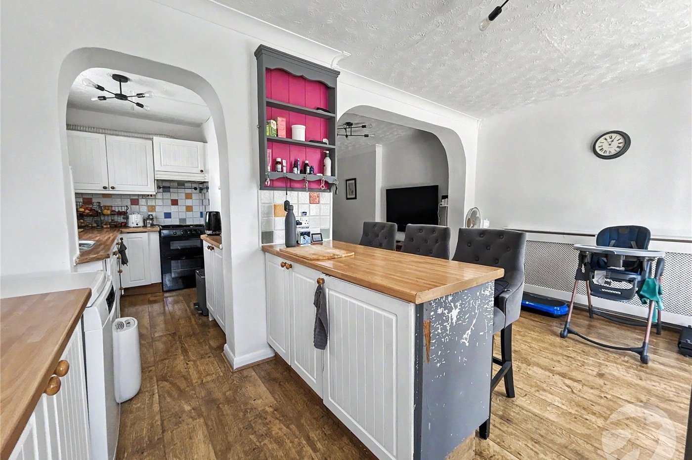 3 bedroom bungalow for sale in Sidcup | Robinson Jackson