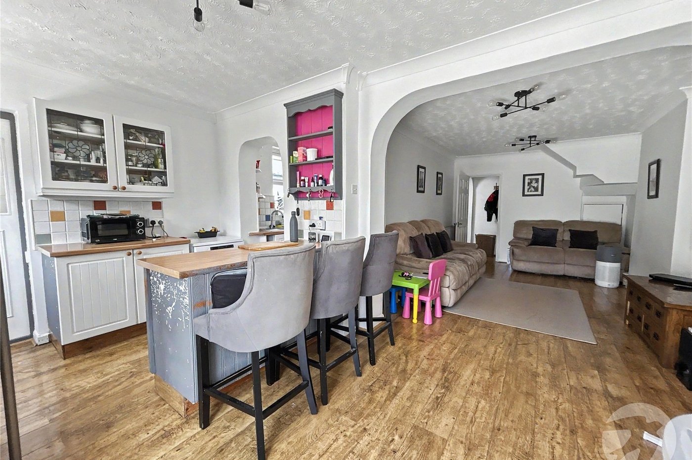 3 bedroom bungalow for sale in Sidcup | Robinson Jackson