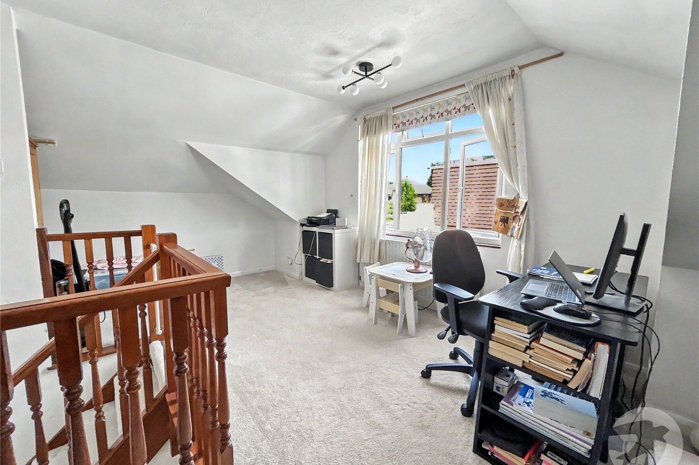 3 bedroom bungalow for sale in Sidcup | Robinson Jackson