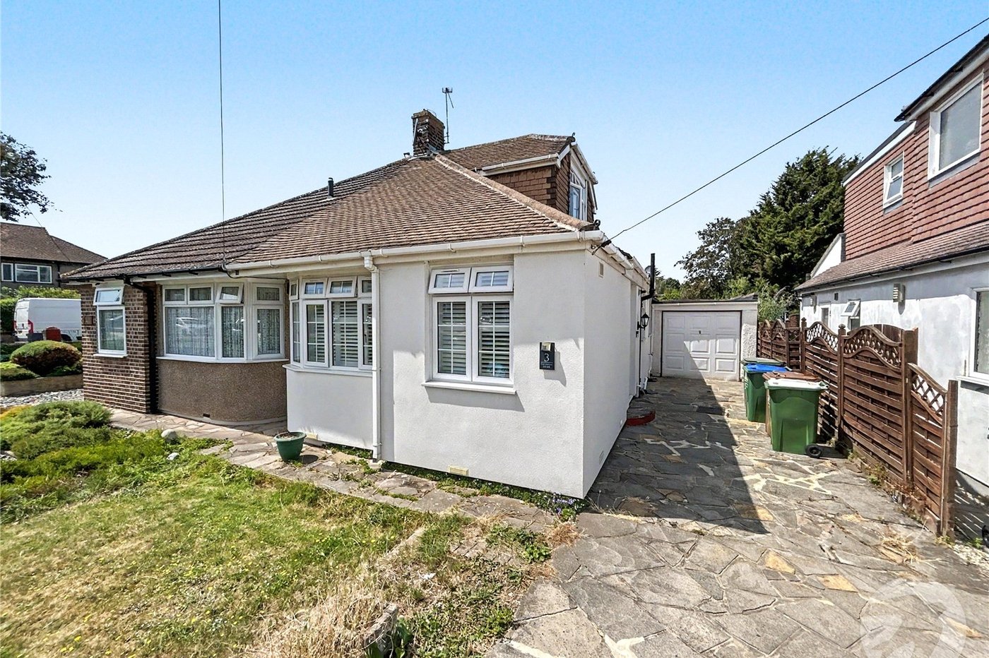 3 bedroom bungalow for sale in Sidcup | Robinson Jackson