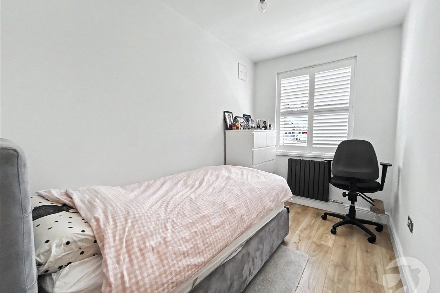 3 bedroom bungalow for sale in Sidcup | Robinson Jackson