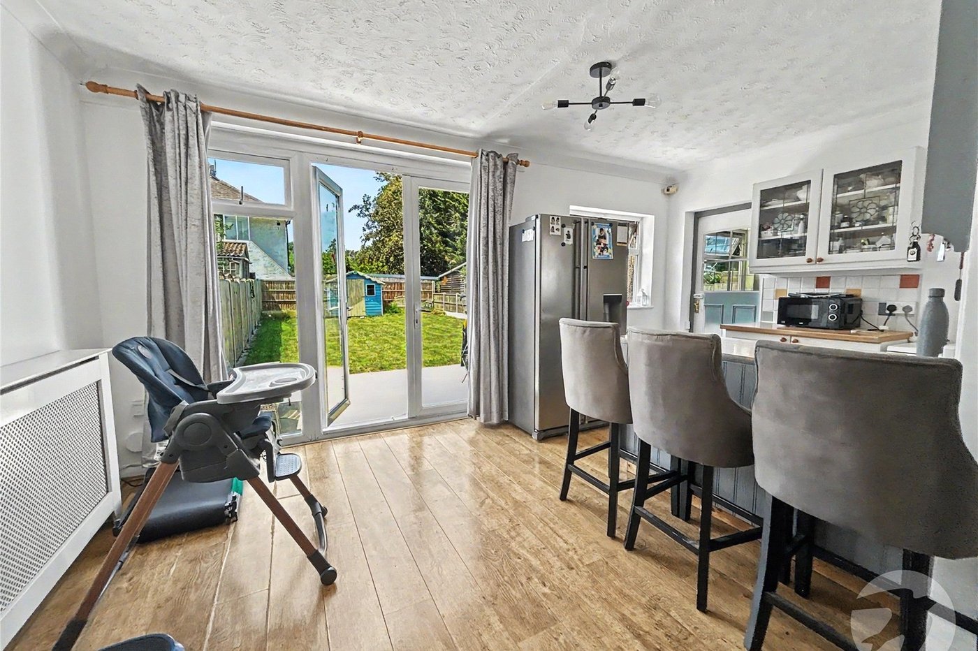 3 bedroom bungalow for sale in Sidcup | Robinson Jackson