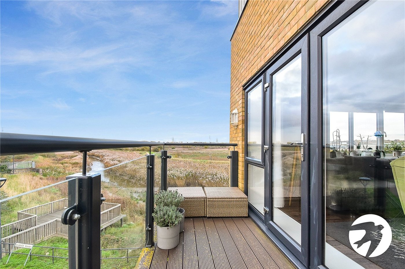 2 bedroom property for sale in Dartford | Robinson Jackson