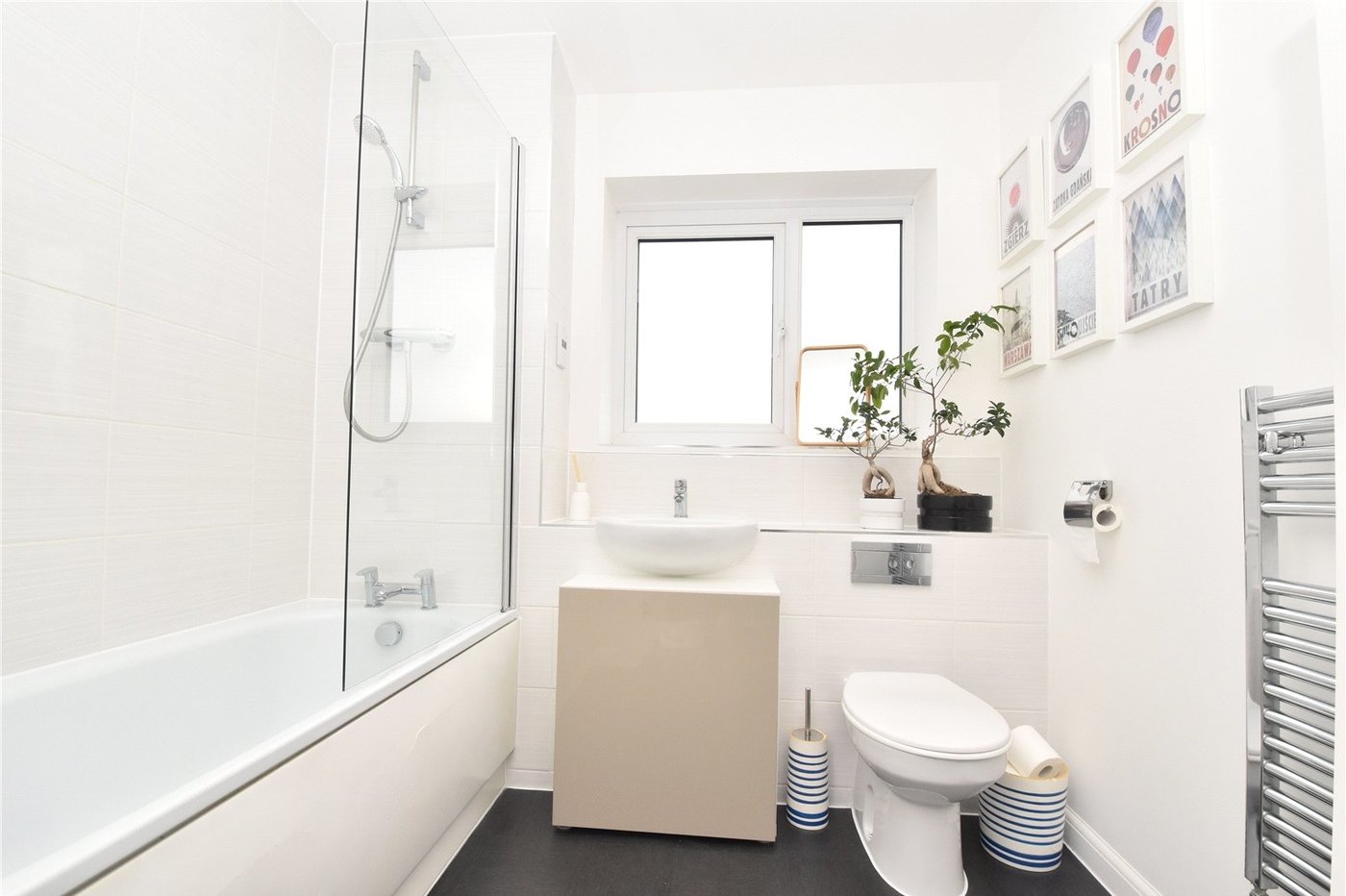 2 bedroom property for sale in Dartford | Robinson Jackson