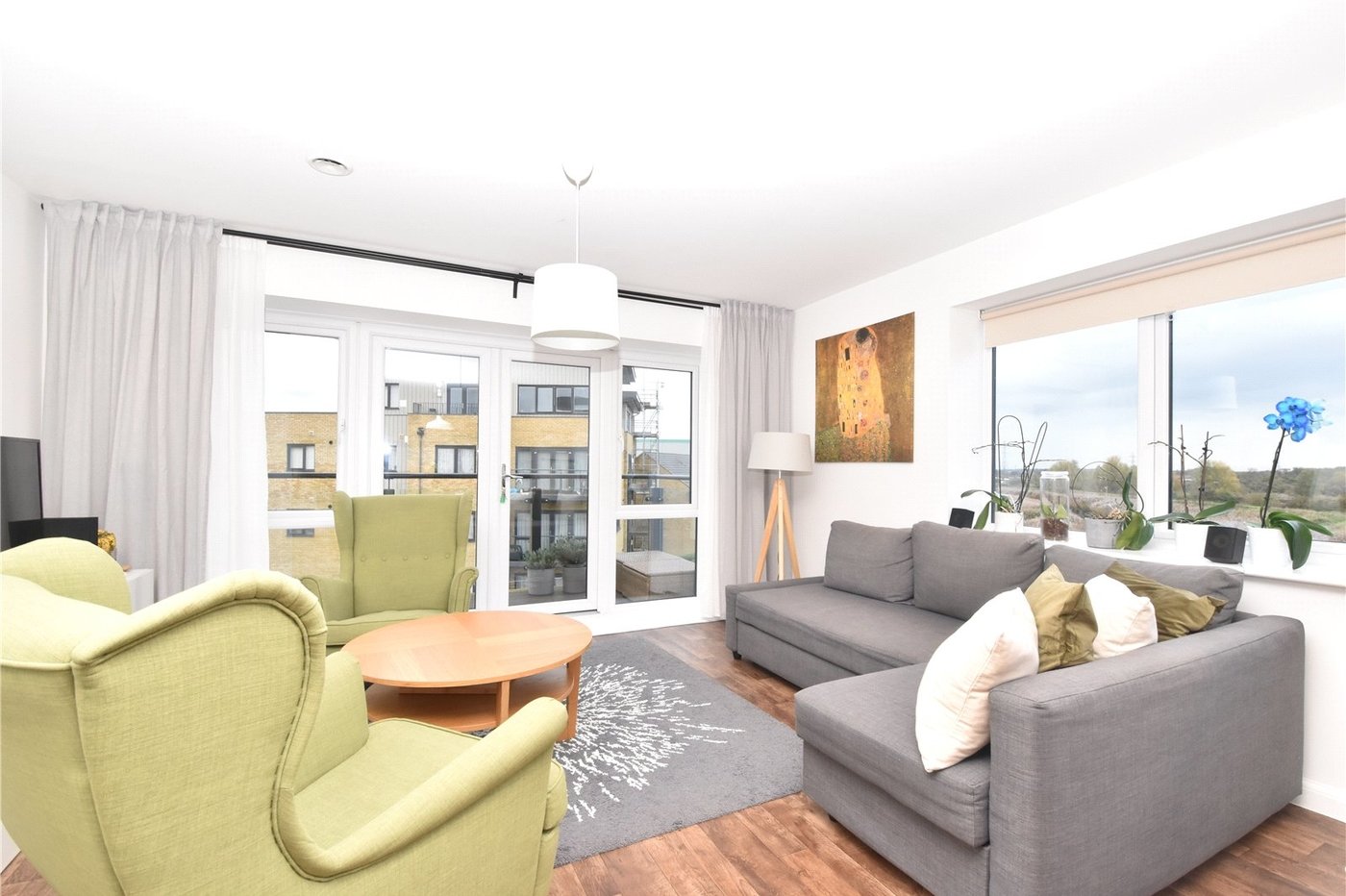 2 bedroom property for sale in Dartford | Robinson Jackson