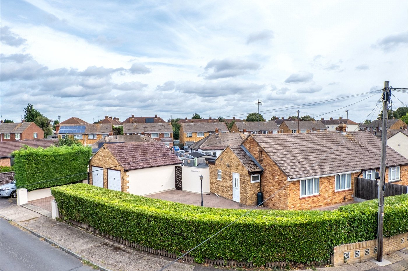 2 bedroom bungalow for sale in Sittingbourne | Robinson Michael & Jackson