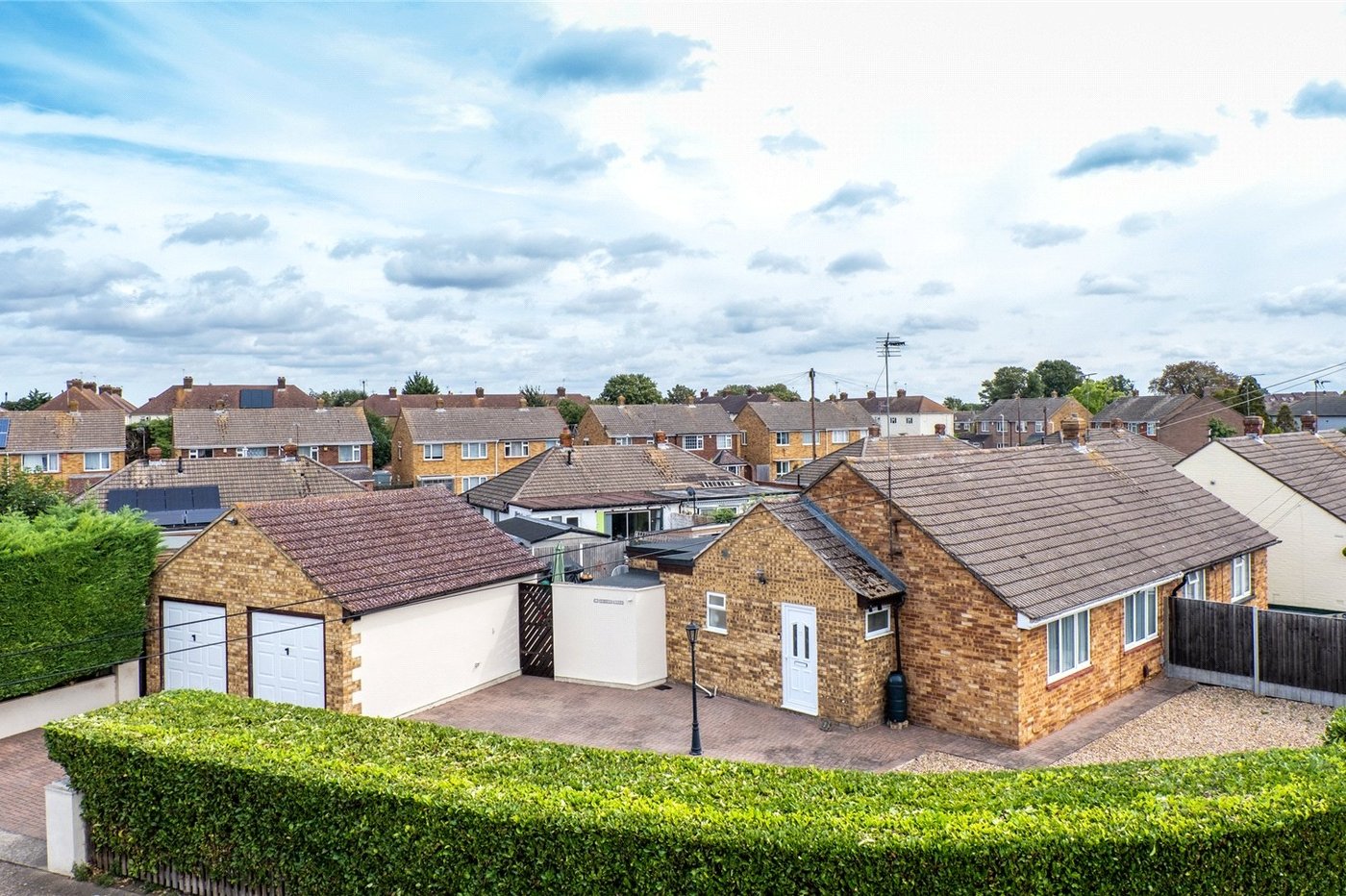2 bedroom bungalow for sale in Sittingbourne | Robinson Michael & Jackson