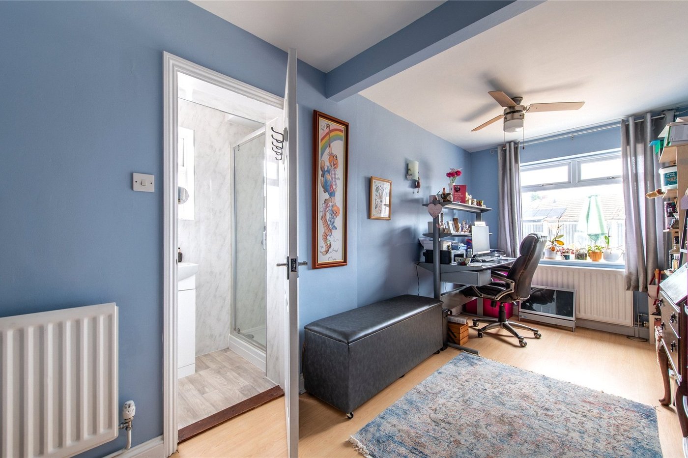 2 bedroom bungalow for sale in Sittingbourne | Robinson Michael & Jackson