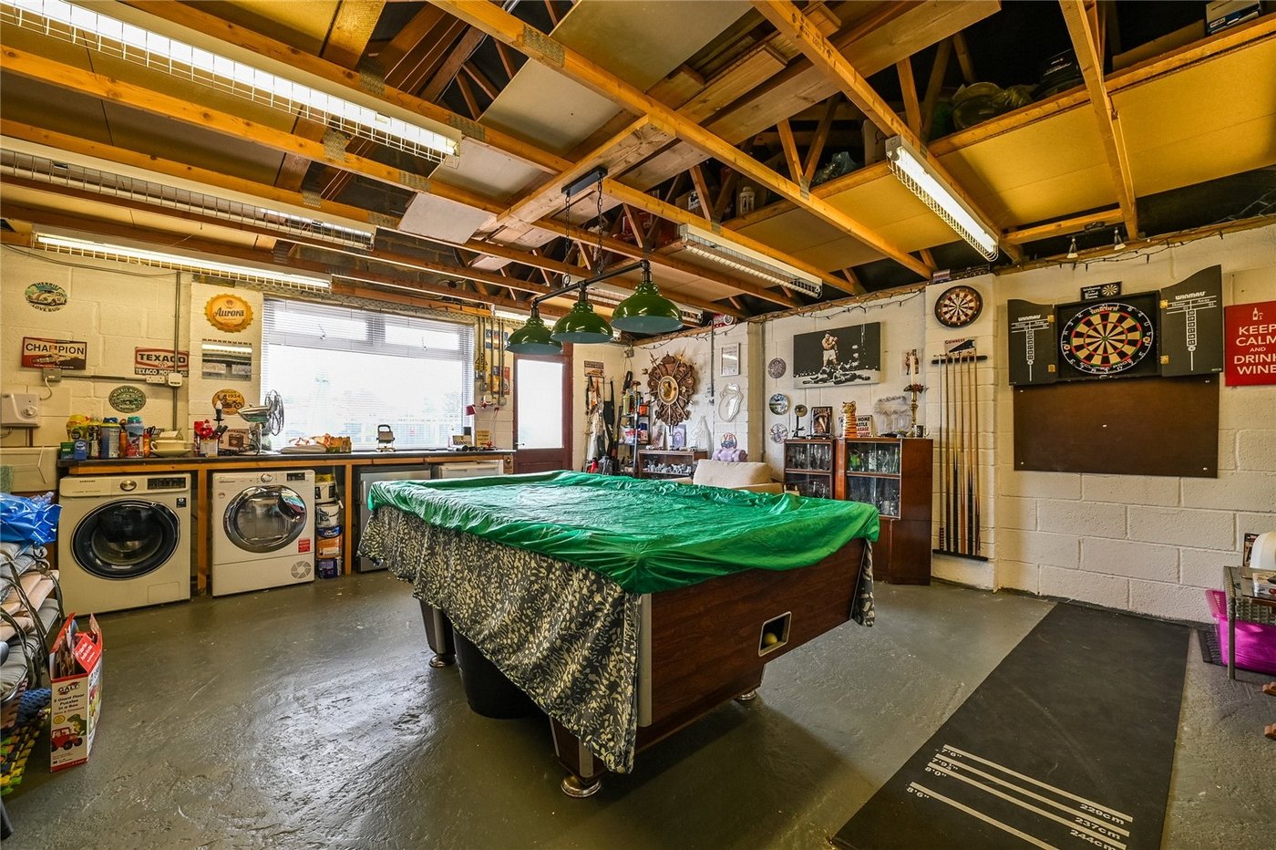 2 bedroom bungalow for sale in Sittingbourne | Robinson Michael & Jackson
