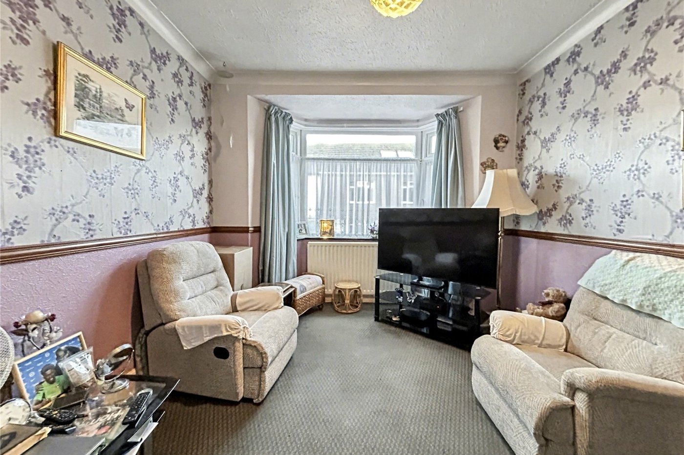 2 bedroom house for sale in Rainham | Robinson Michael & Jackson