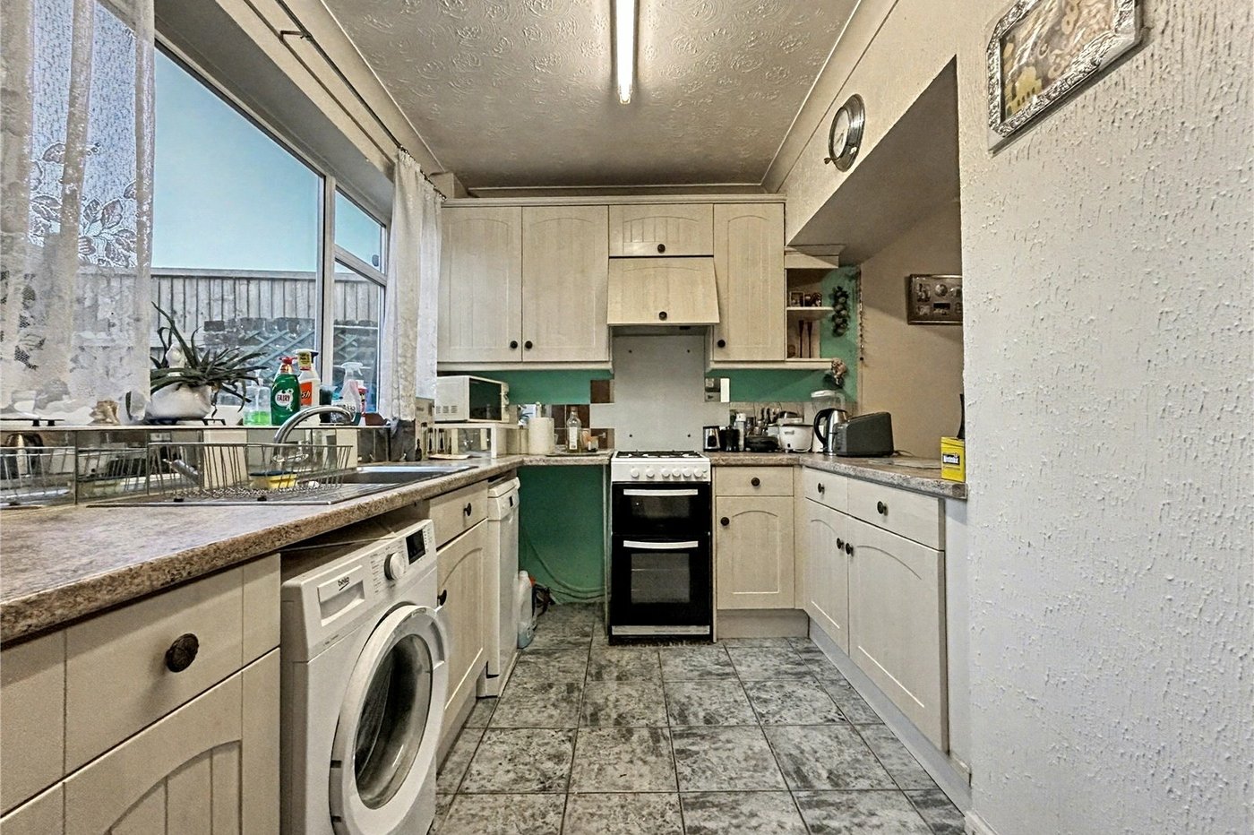 2 bedroom house for sale in Rainham | Robinson Michael & Jackson