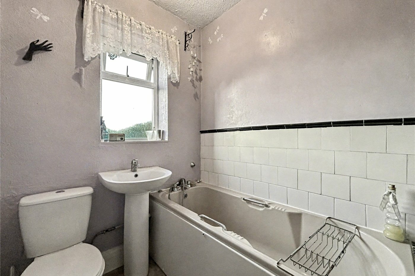 2 bedroom house for sale in Rainham | Robinson Michael & Jackson