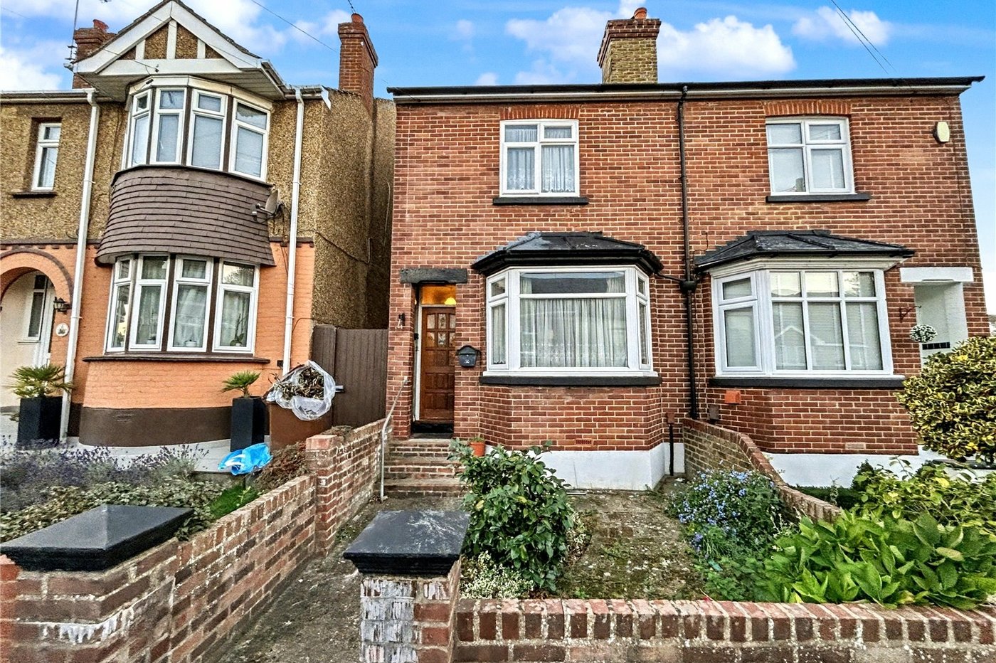 2 bedroom house for sale in Rainham | Robinson Michael & Jackson