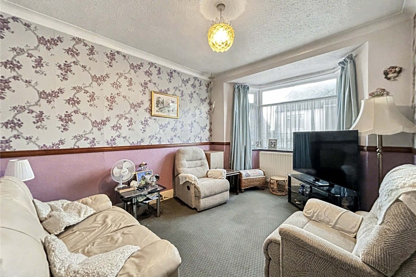 2 bedroom house for sale in Rainham | Robinson Michael & Jackson