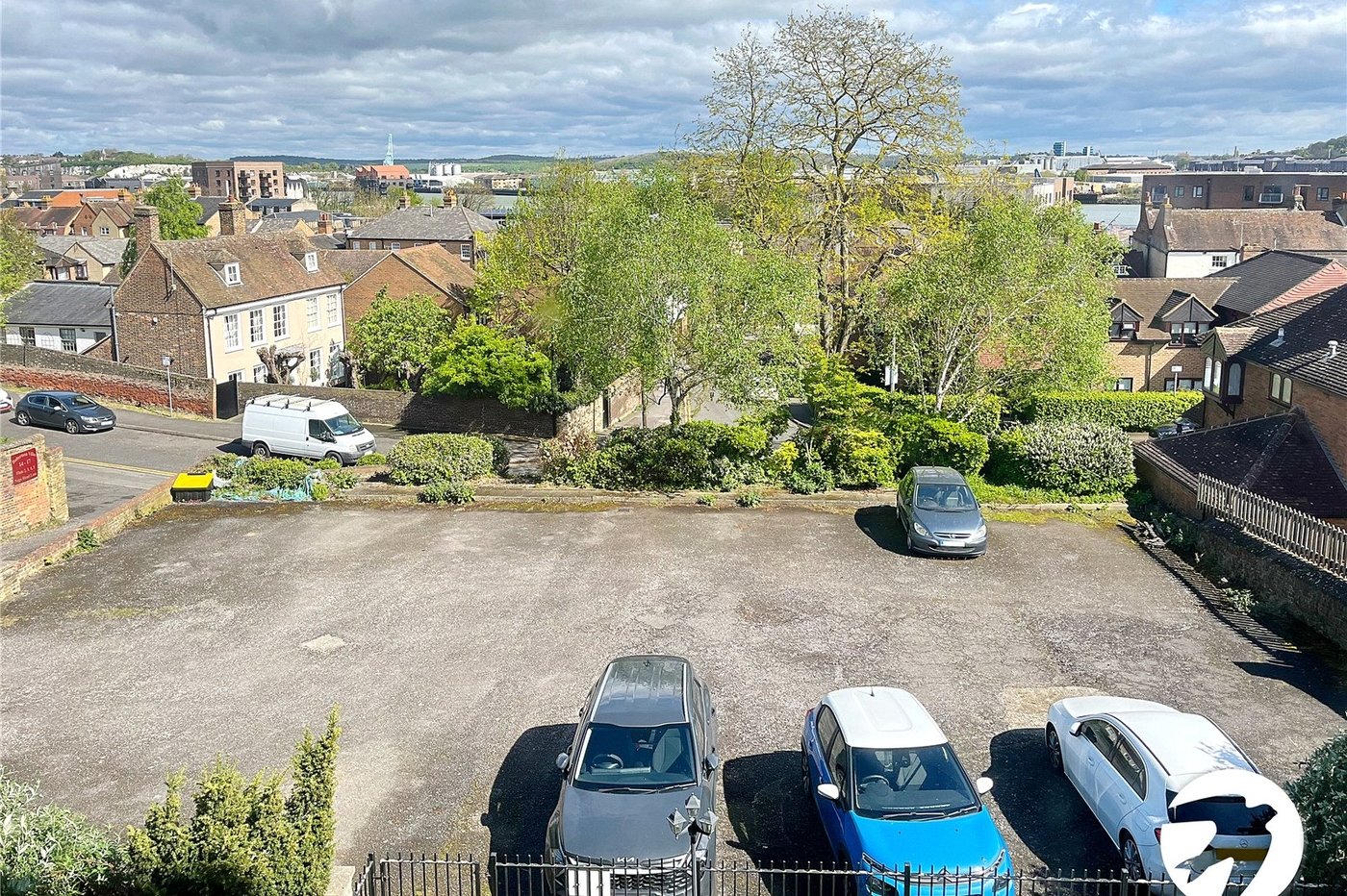 1 bedroom property for sale in 14-17 New Road | Robinson Michael & Jackson