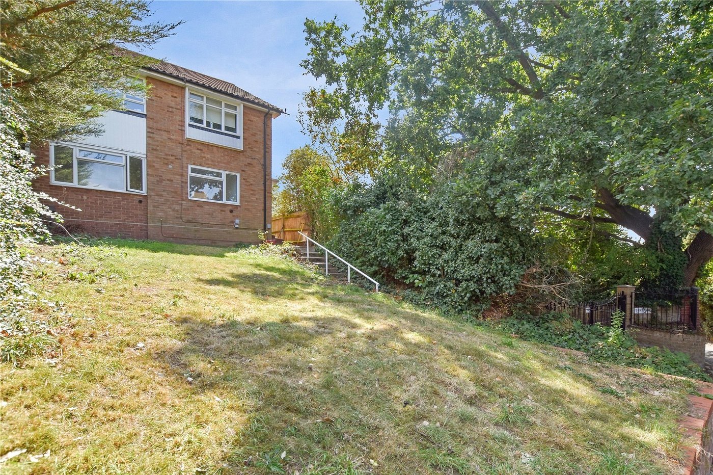 2 bedroom property for sale in Bexleyheath | Robinson Jackson