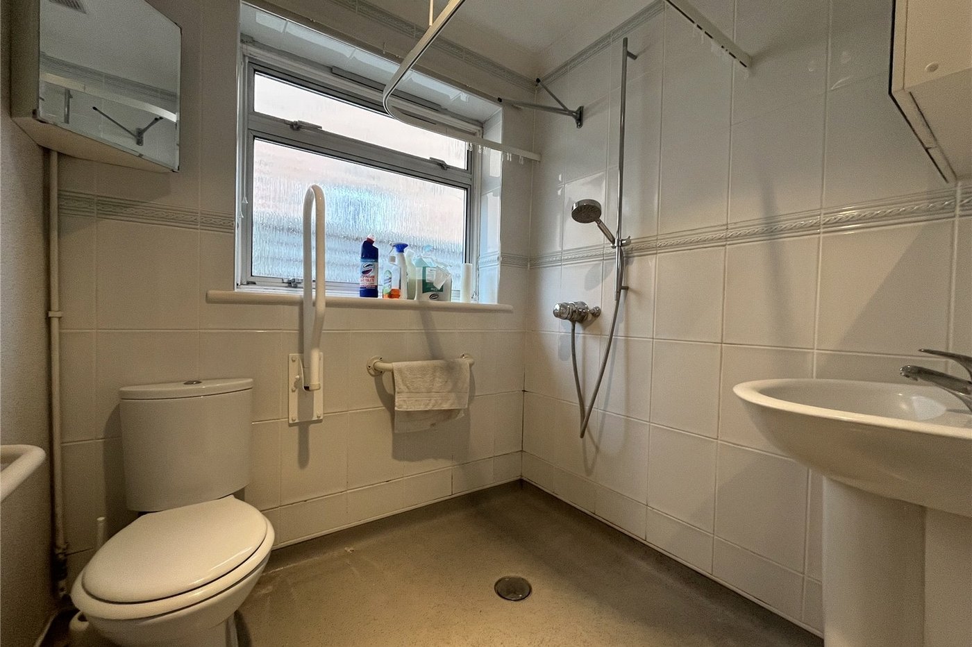 3 bedroom bungalow for sale in Blue Bell Hill | Robinson Michael & Jackson