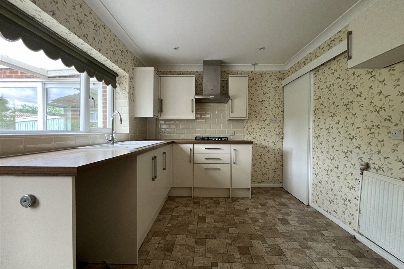 3 bedroom bungalow for sale in Blue Bell Hill | Robinson Michael & Jackson