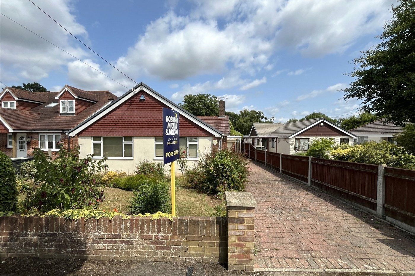 3 bedroom bungalow for sale in Blue Bell Hill | Robinson Michael & Jackson