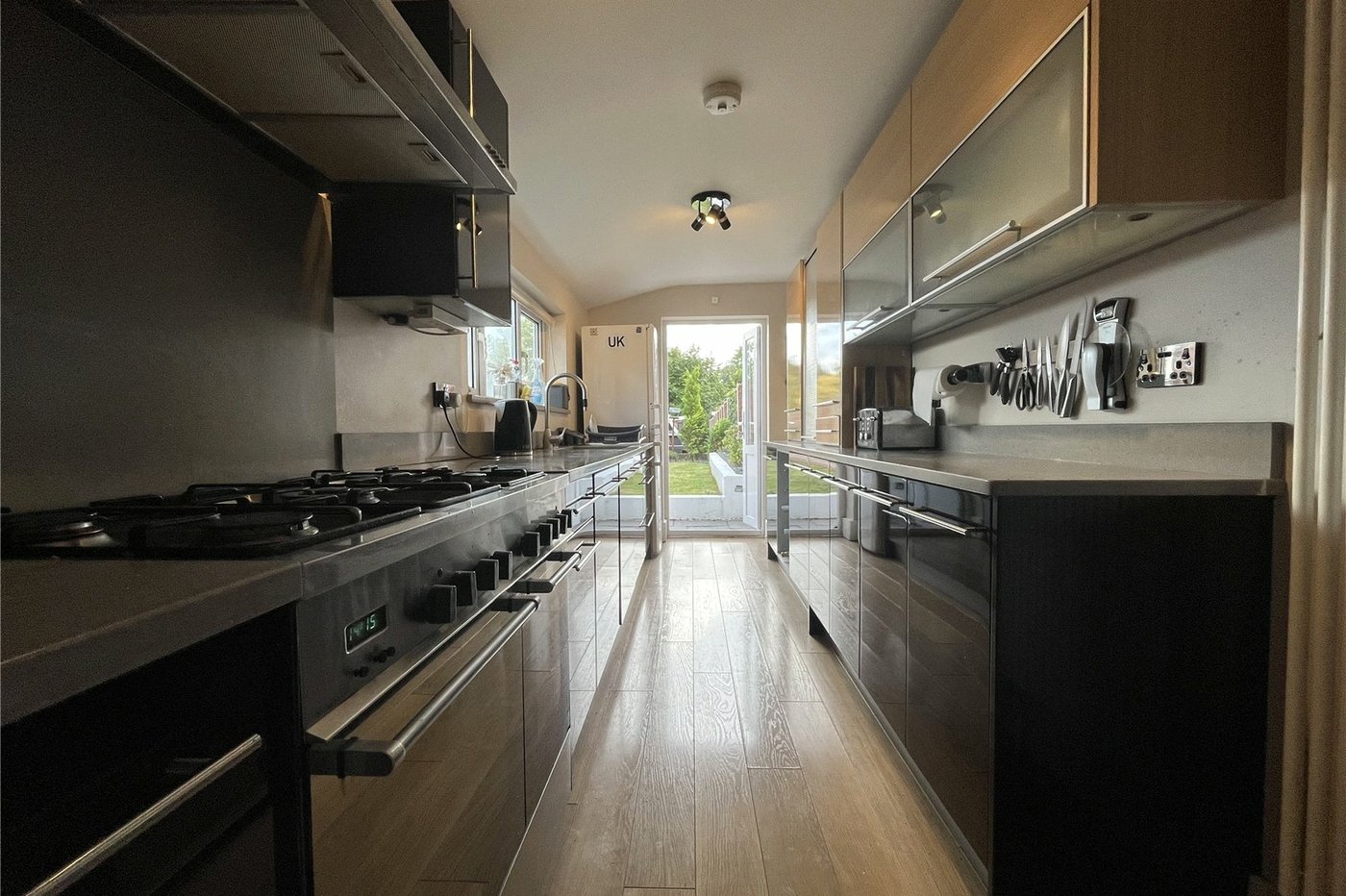 2 bedroom house for sale in Walderslade | Robinson Michael & Jackson