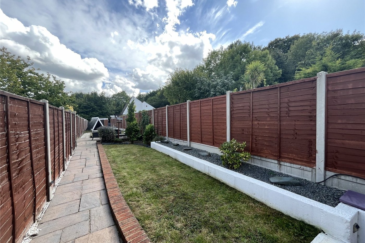 2 bedroom house for sale in Walderslade | Robinson Michael & Jackson