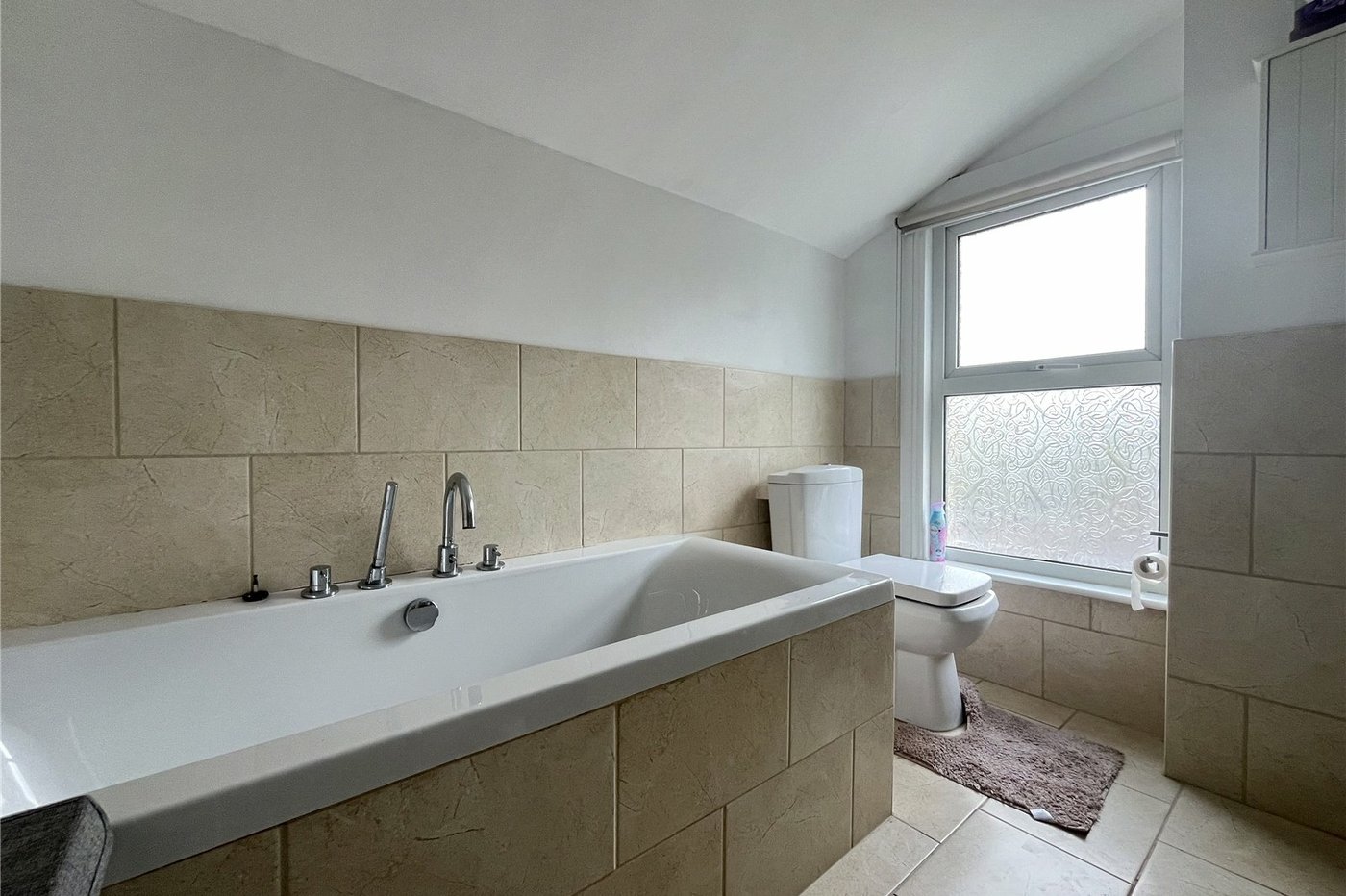 2 bedroom house for sale in Walderslade | Robinson Michael & Jackson