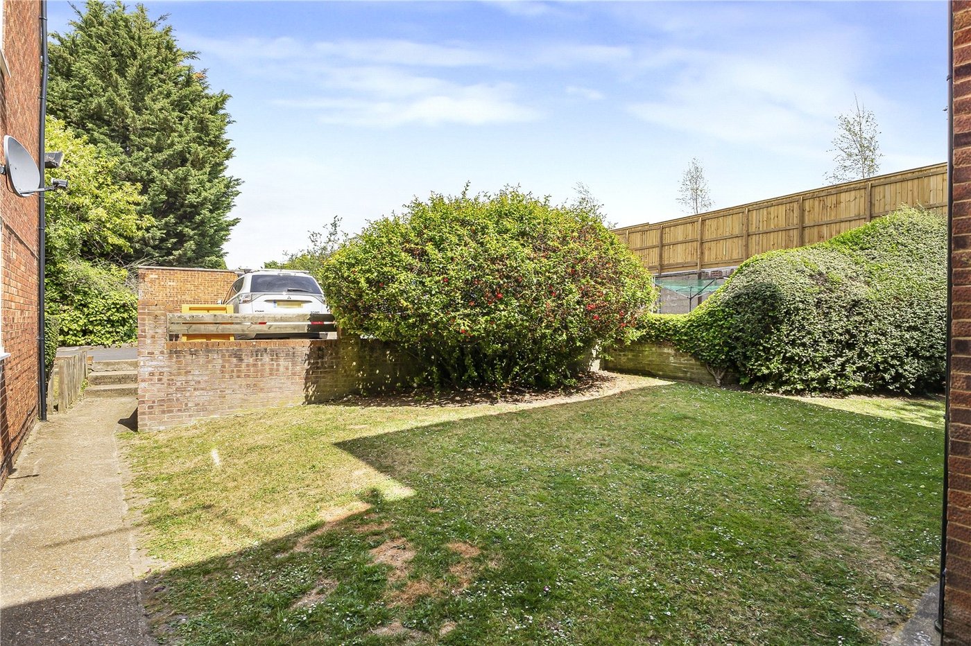 2 bedroom property for sale in London Road | Robinson Jackson