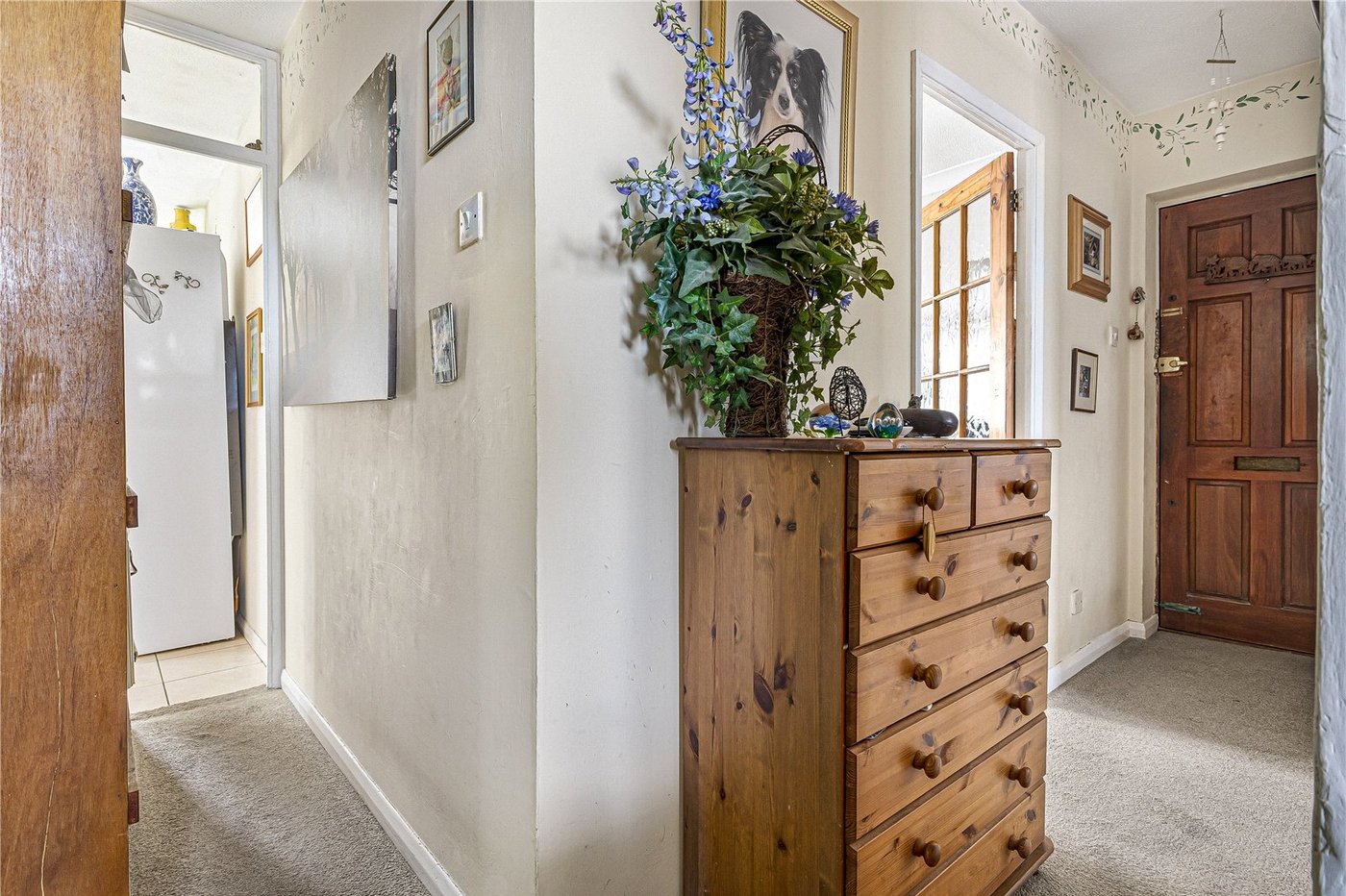 2 bedroom property for sale in London Road | Robinson Jackson