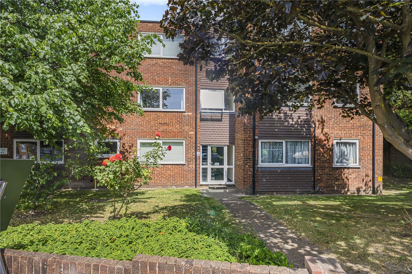 2 bedroom property for sale in London Road | Robinson Jackson